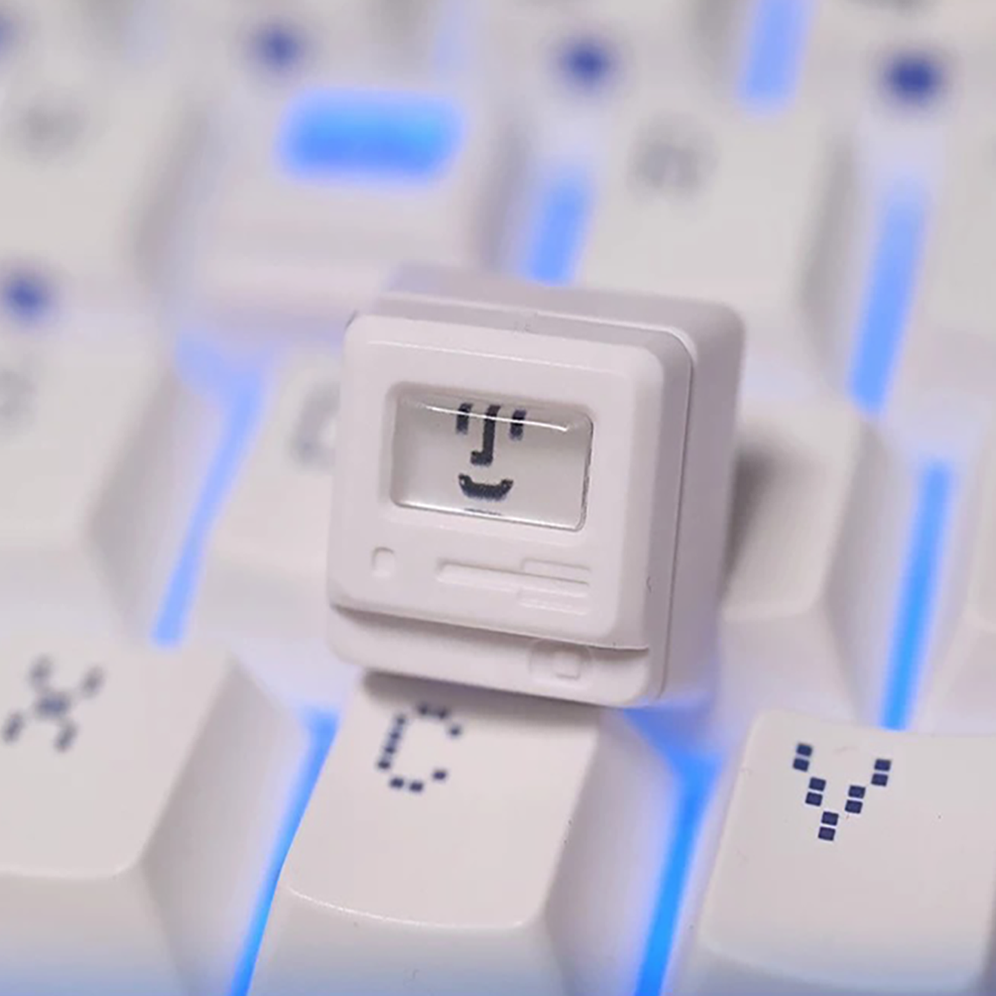 3-in-1 Interchangeable Handheld Game/Calculator/PC Keycaps
