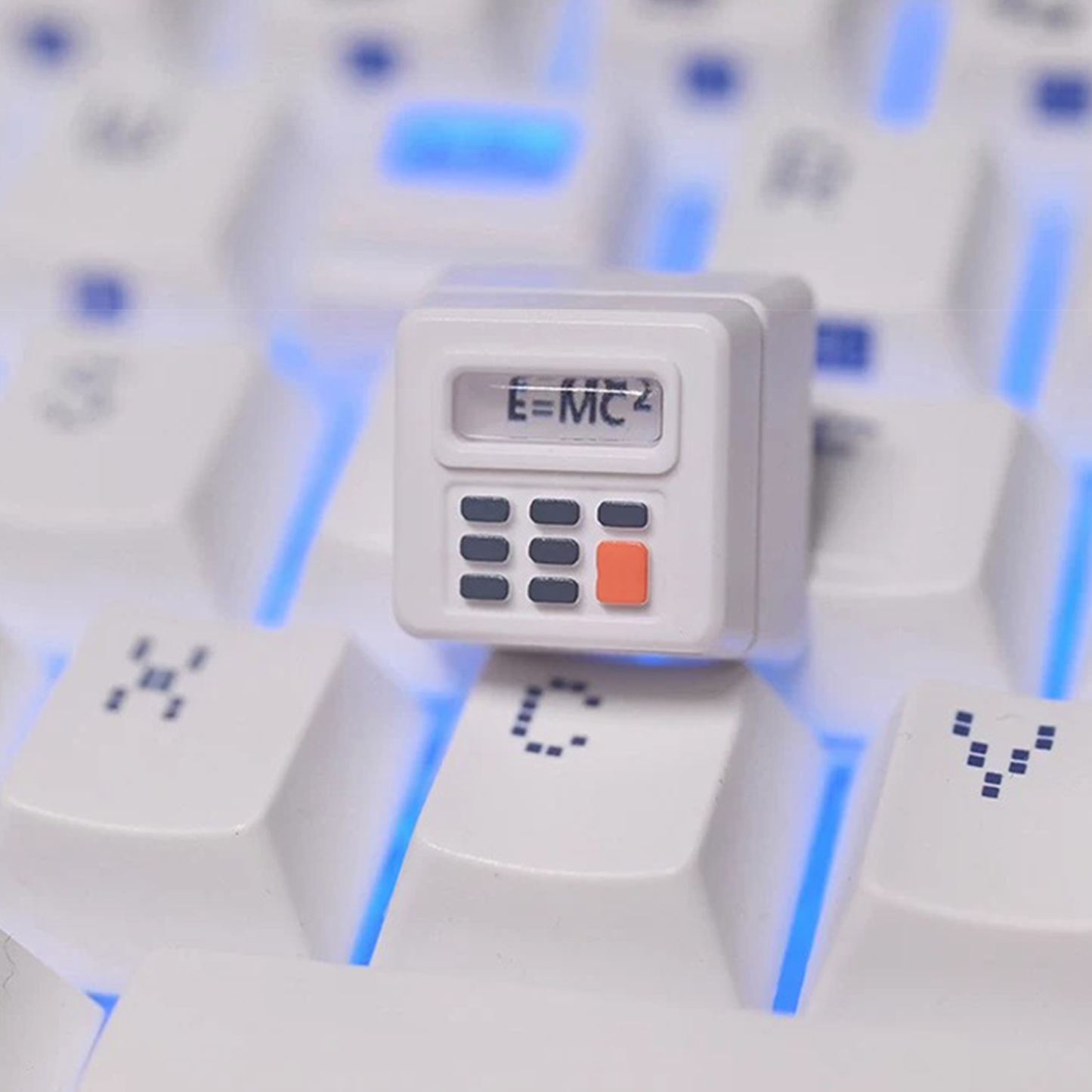 3-in-1 Interchangeable Handheld Game/Calculator/PC Keycaps