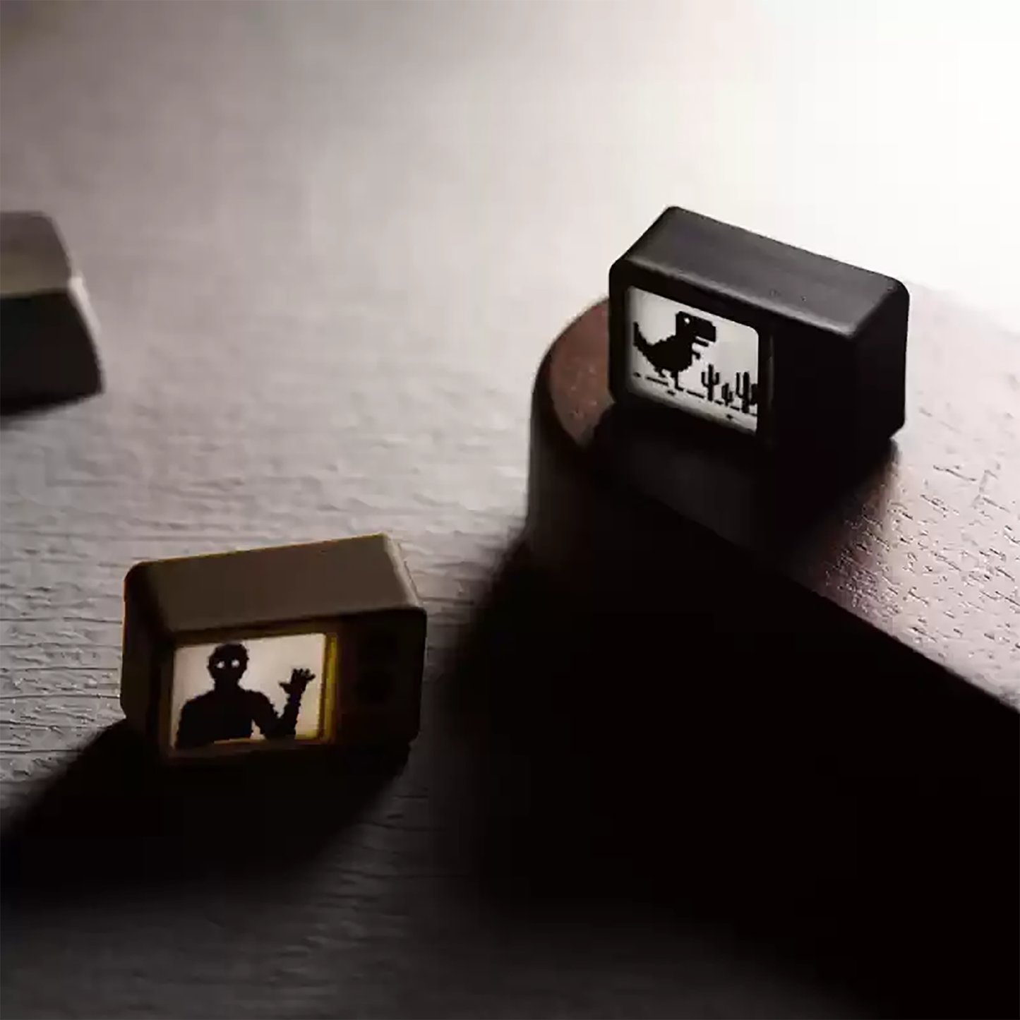 Retro CRT Analog TV 1.5U Keycap