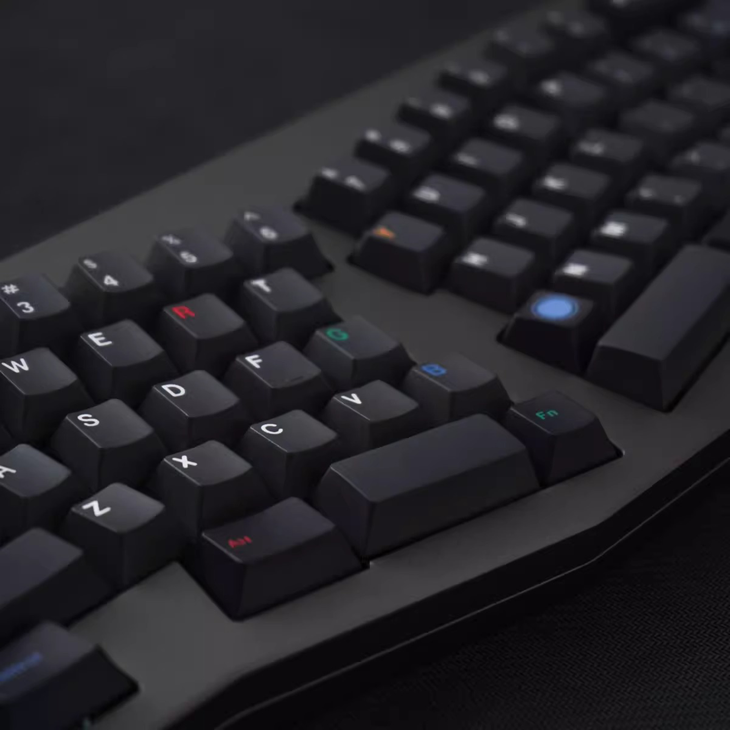 Retro Dark Lights R1 Keycap Set