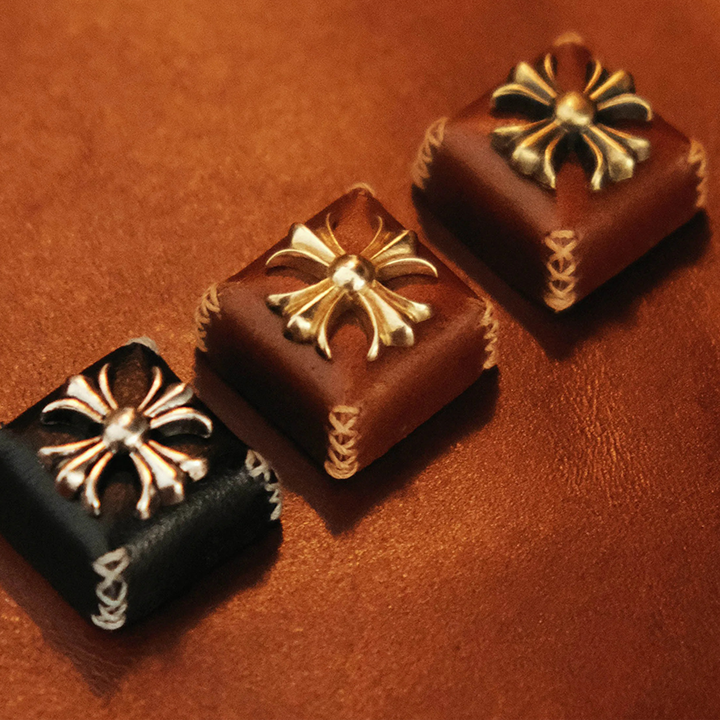 Vintage Leather Motif Artisan Keycaps