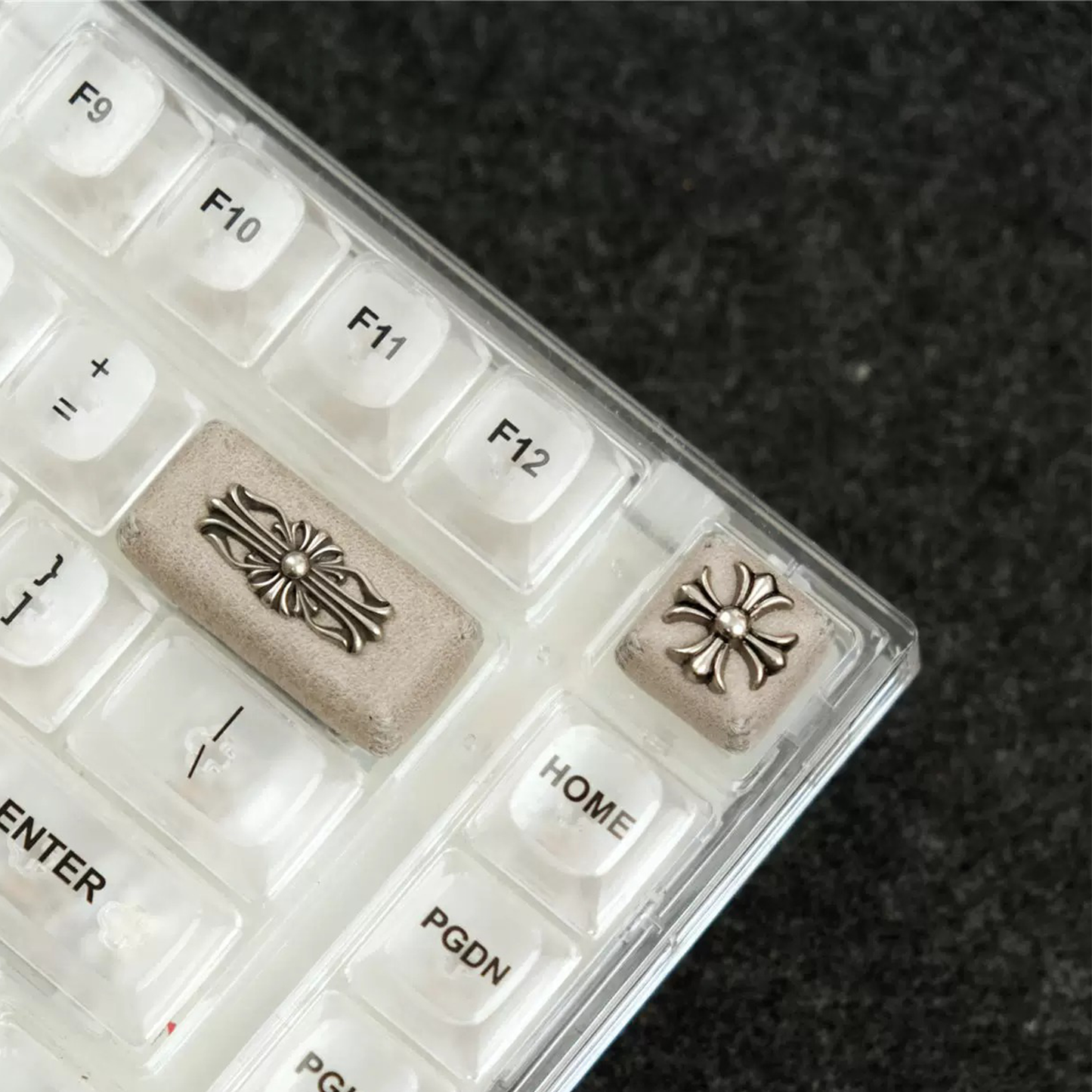 Vintage Leather Motif Artisan Keycaps