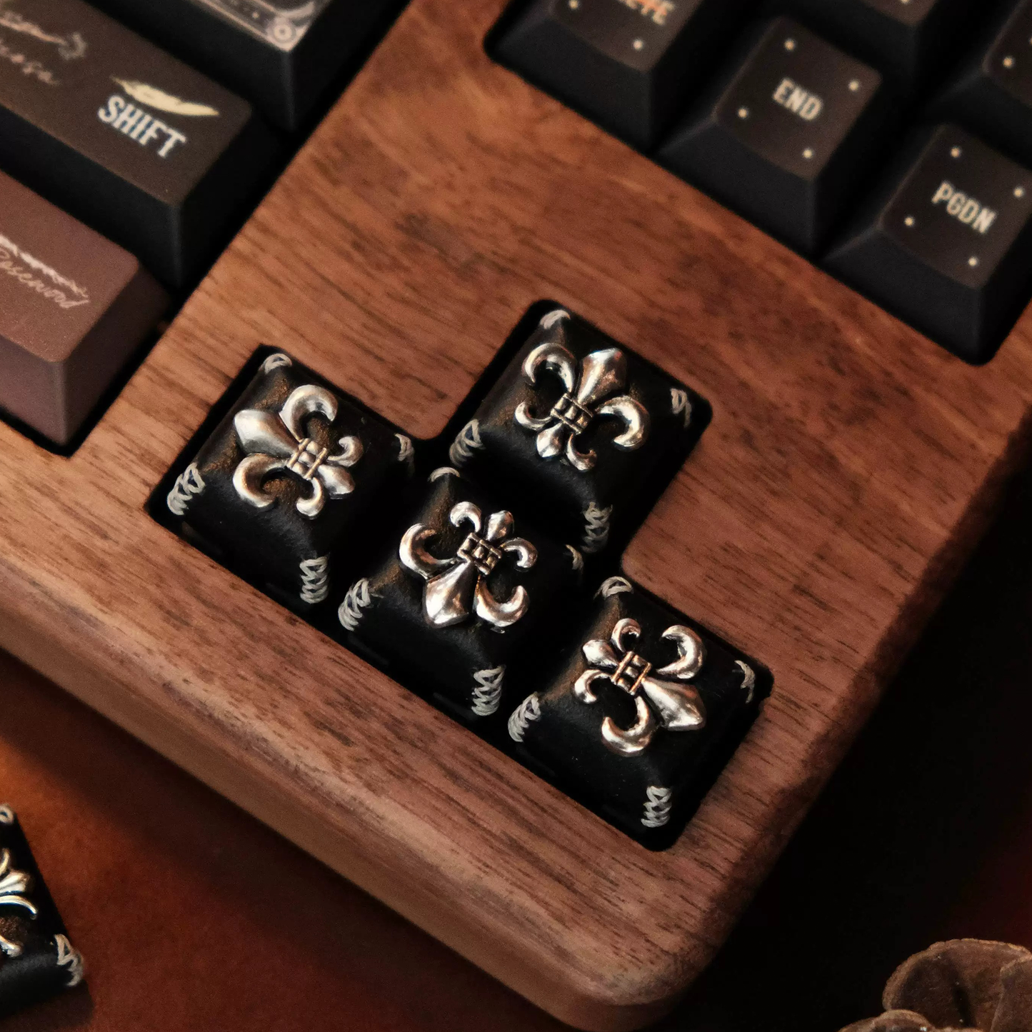 Vintage Leather Motif Artisan Keycaps